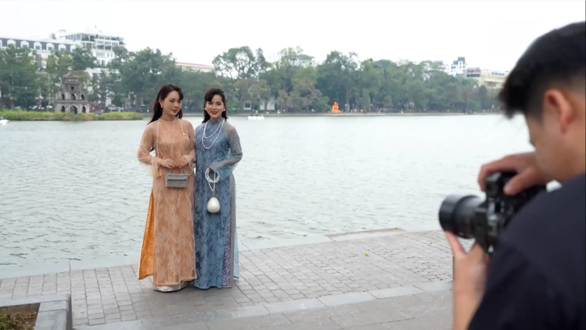 Áo dài ngày xuân | Hà Nội đến để yêu | 30/12/2025 